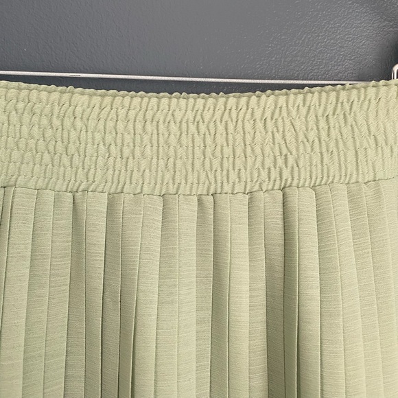 Chiffon pleated midi skirt - Picture 5 of 14